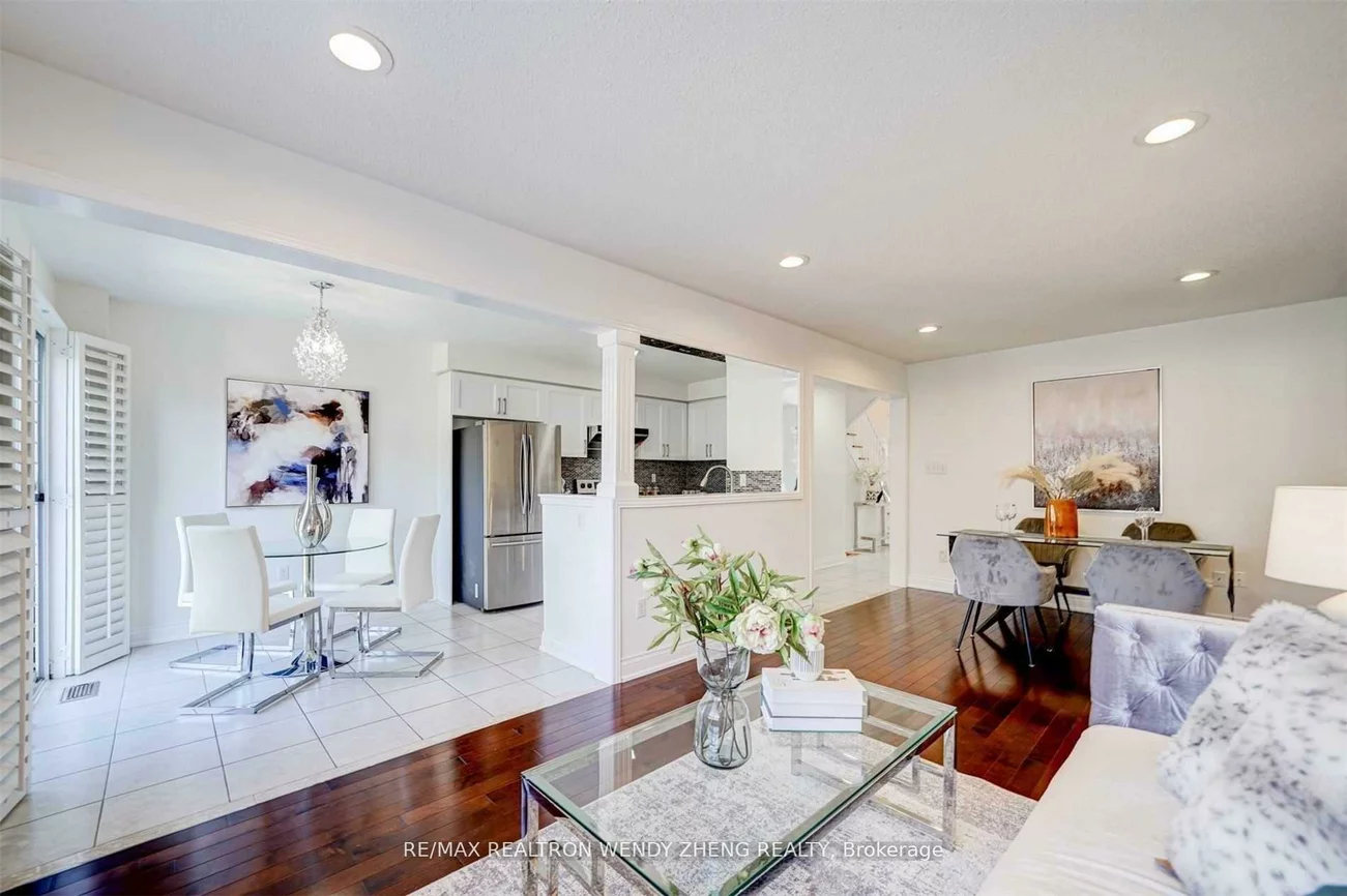 60, Warren Bradley, Berczy, Markham