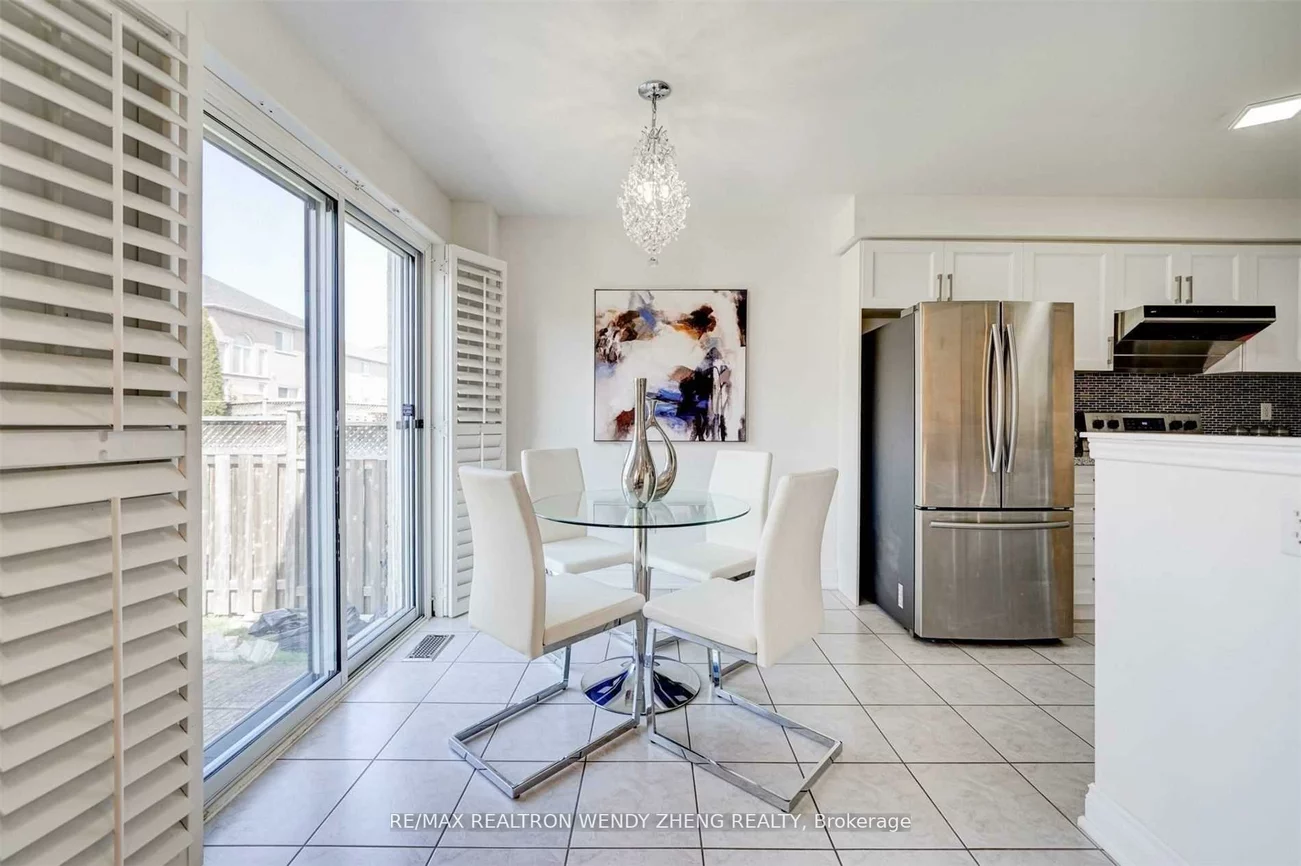60, Warren Bradley, Berczy, Markham