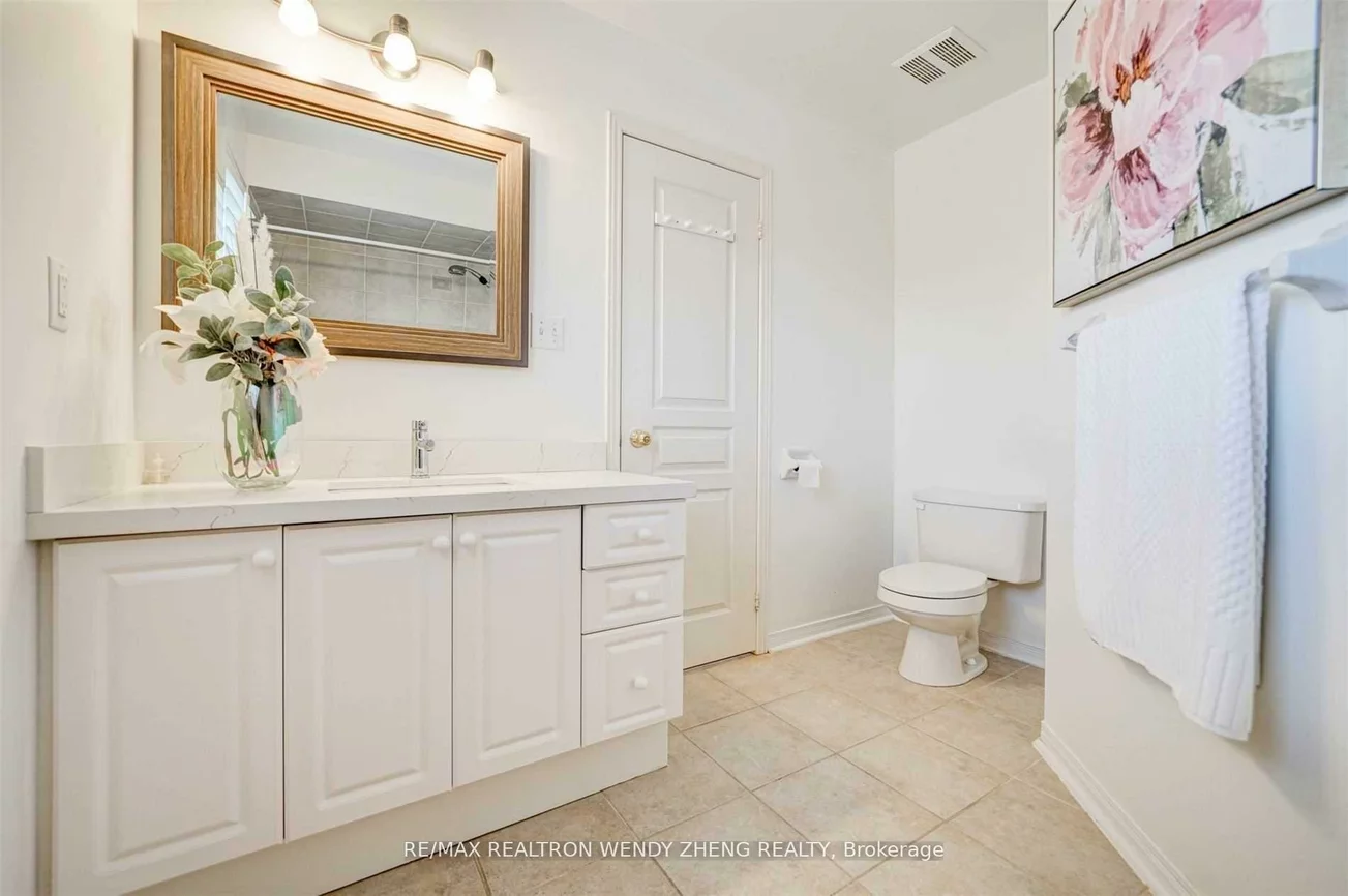 60, Warren Bradley, Berczy, Markham