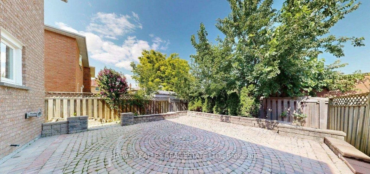 71, Olivewood, Middlefield, Markham