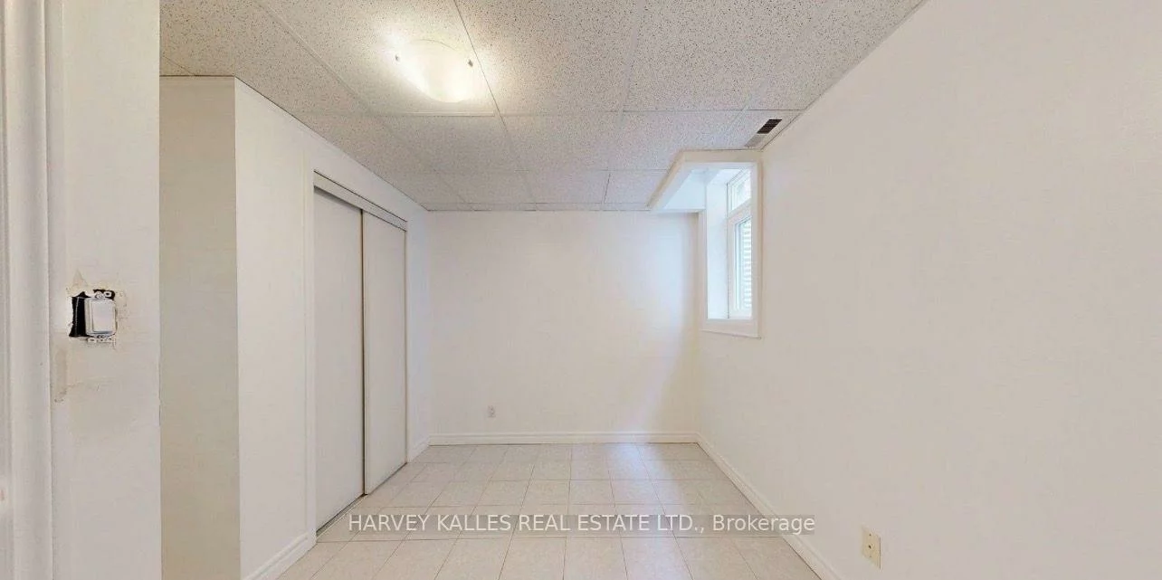71, Olivewood, Middlefield, Markham