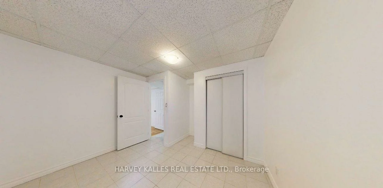 71, Olivewood, Middlefield, Markham