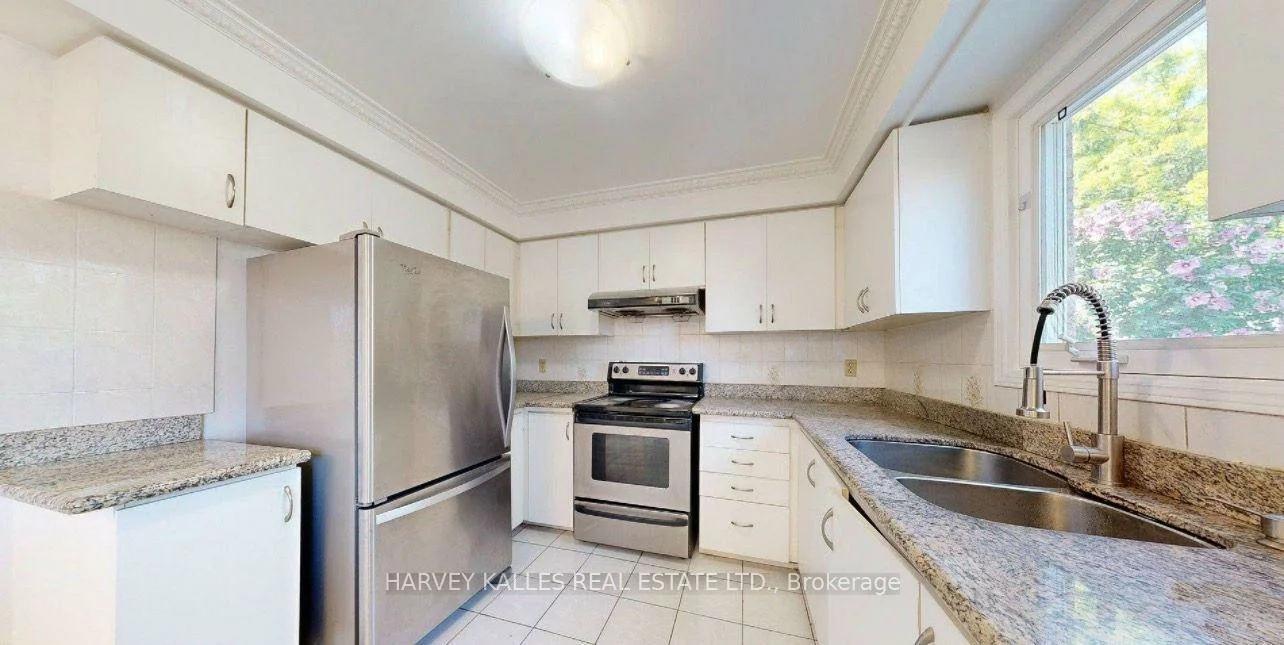 71, Olivewood, Middlefield, Markham