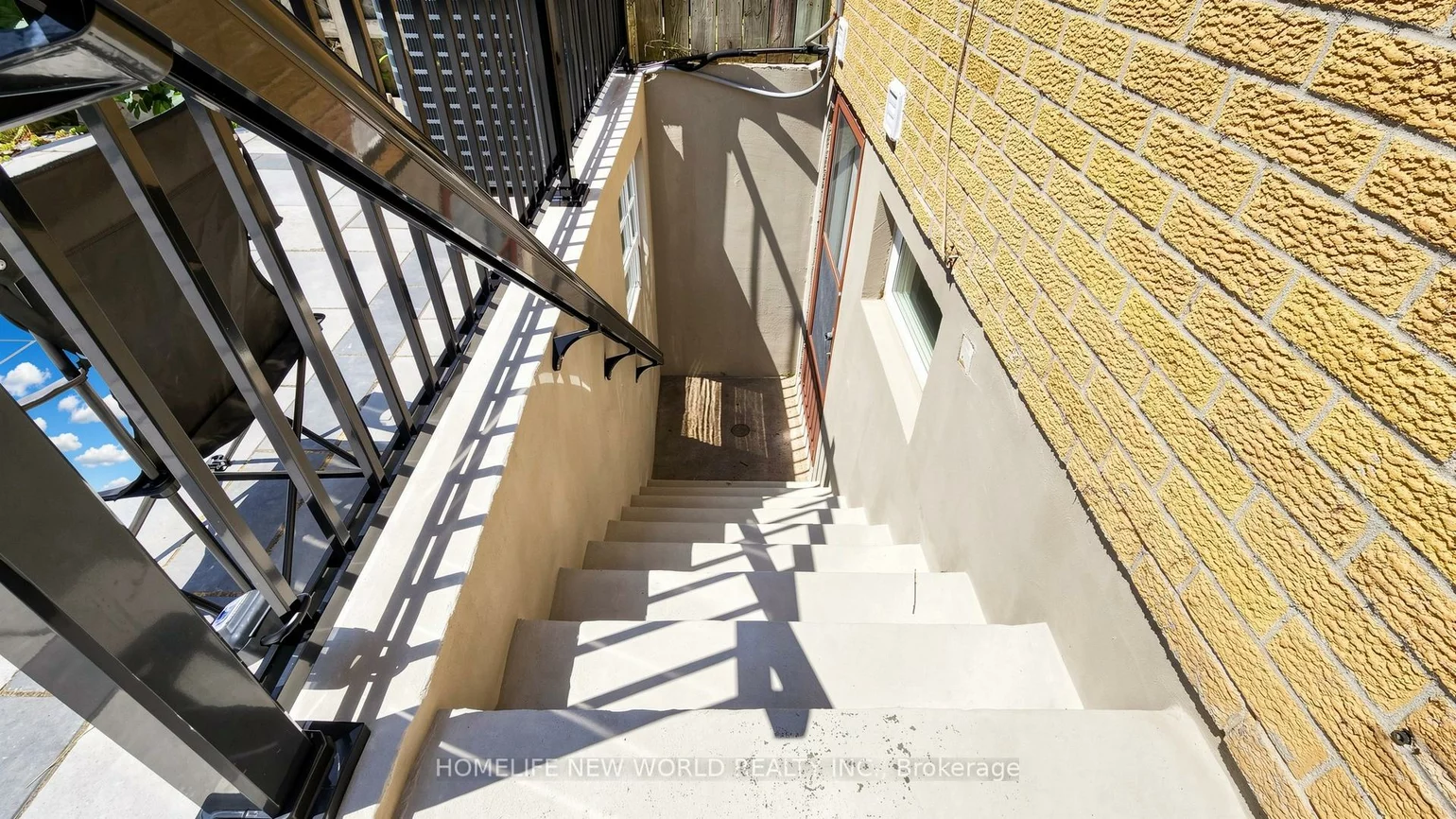 29, Charnwood, Aileen-Willowbrook, Markham