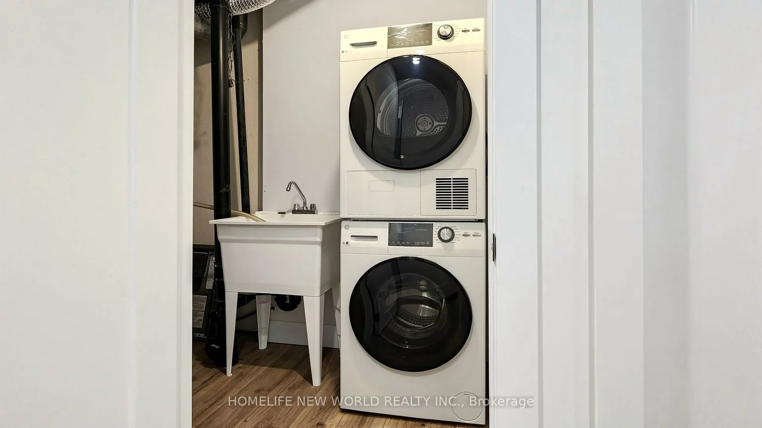 29, Charnwood, Aileen-Willowbrook, Markham