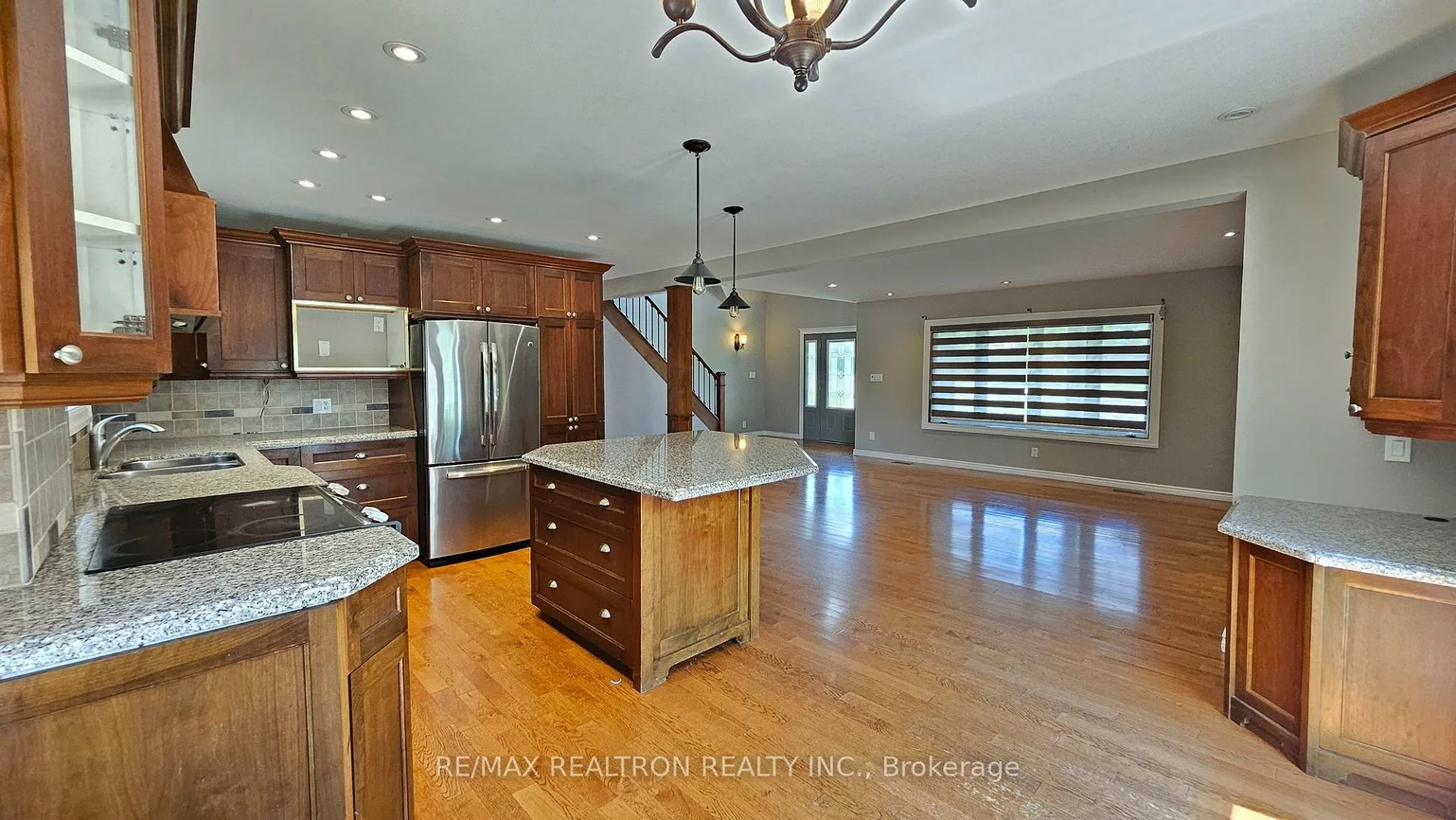 7470, Ninth, Box Grove, Markham