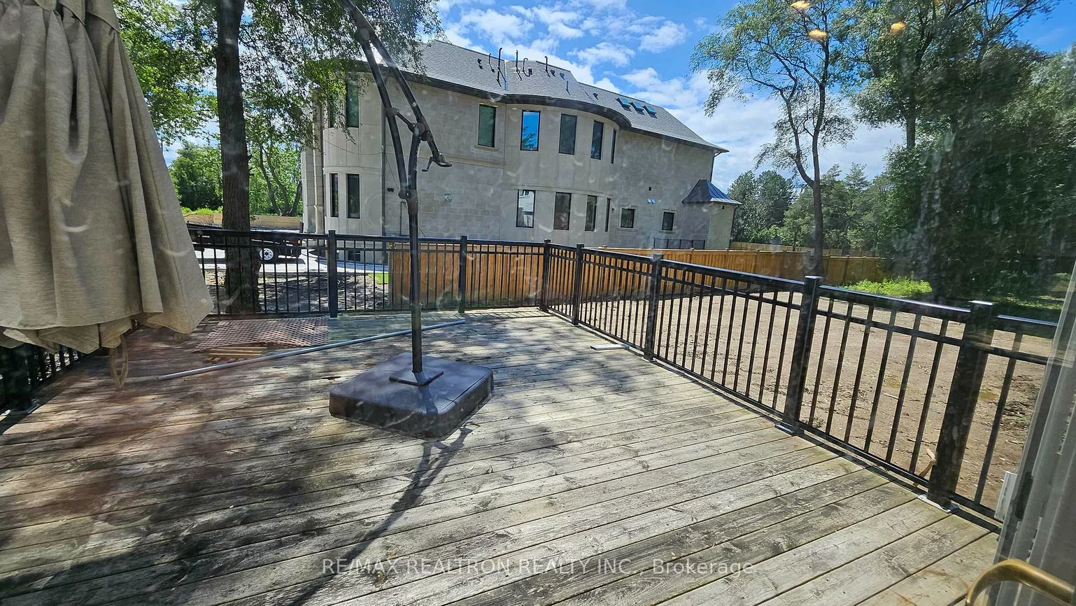 7470, Ninth, Box Grove, Markham