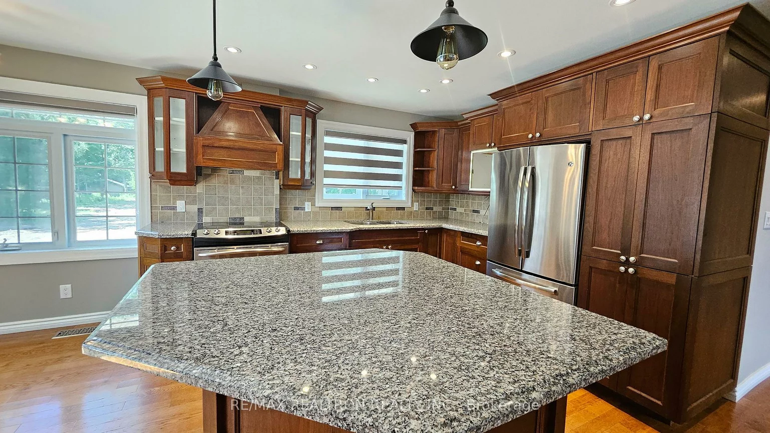 7470, Ninth, Box Grove, Markham