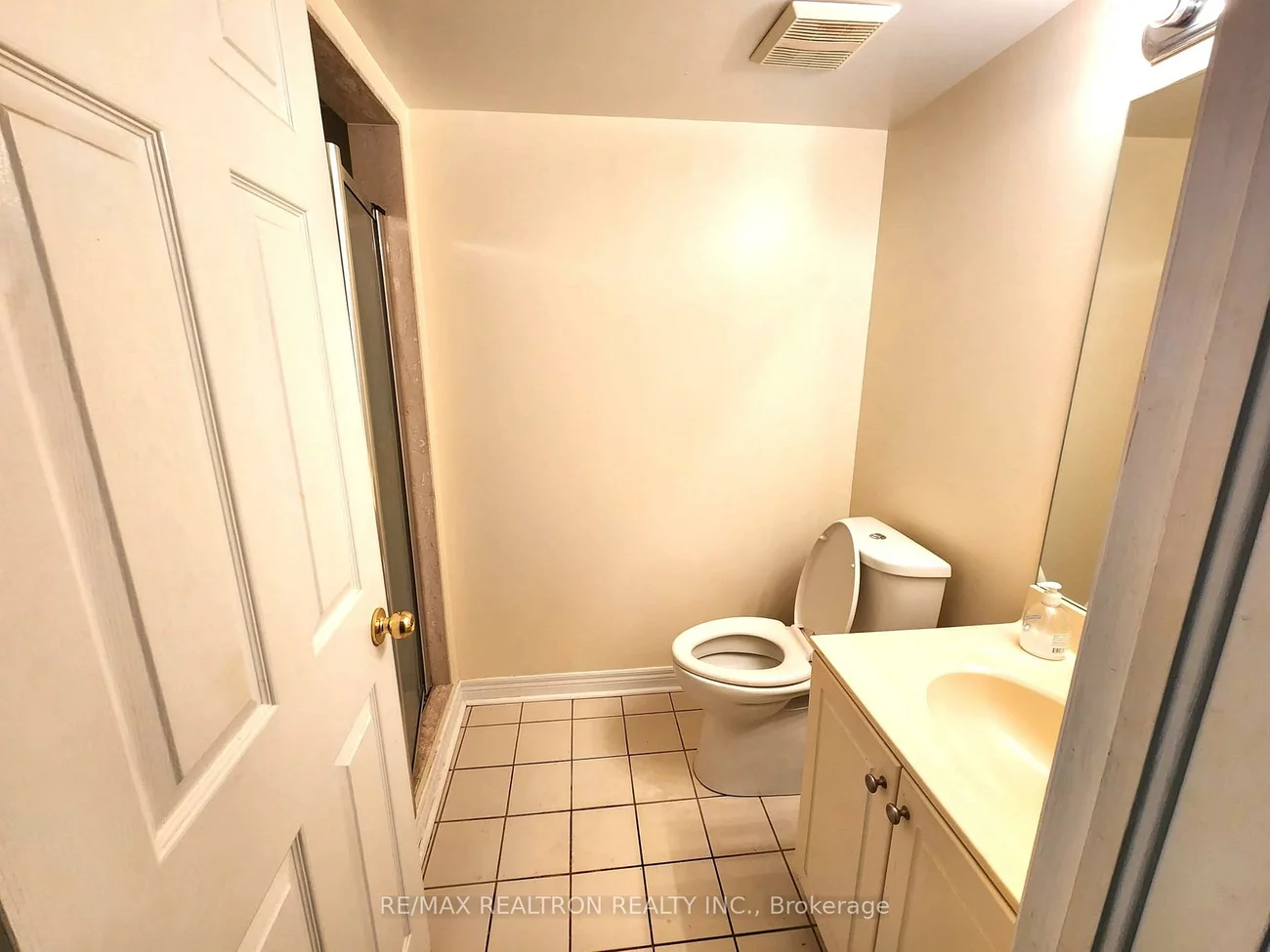 17, Carnation, Commerce Valley, Markham