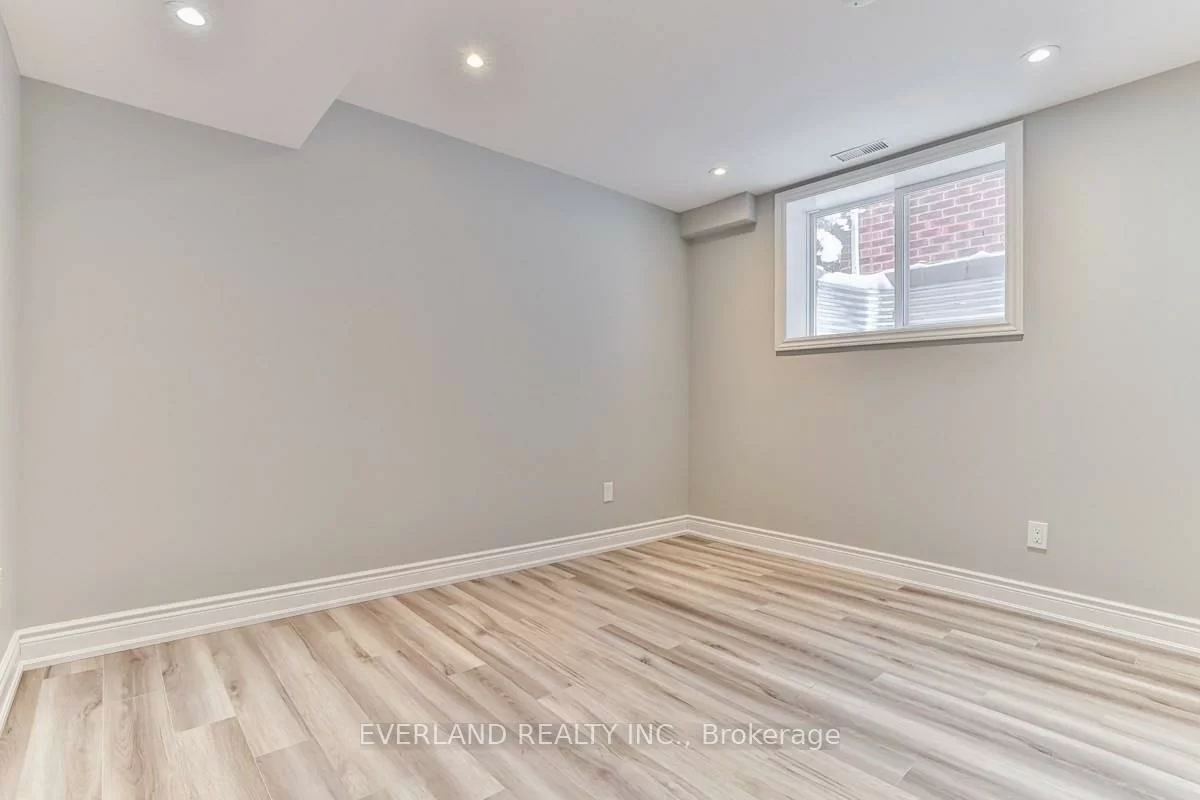 7, Woodgrove, Angus Glen, Markham