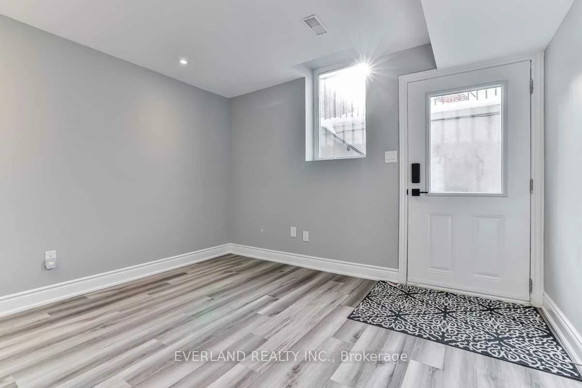 7, Woodgrove, Angus Glen, Markham