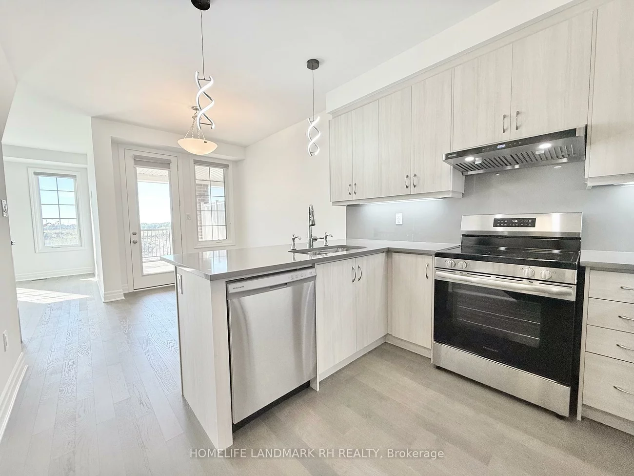 56, Azure, Rural Markham, Markham