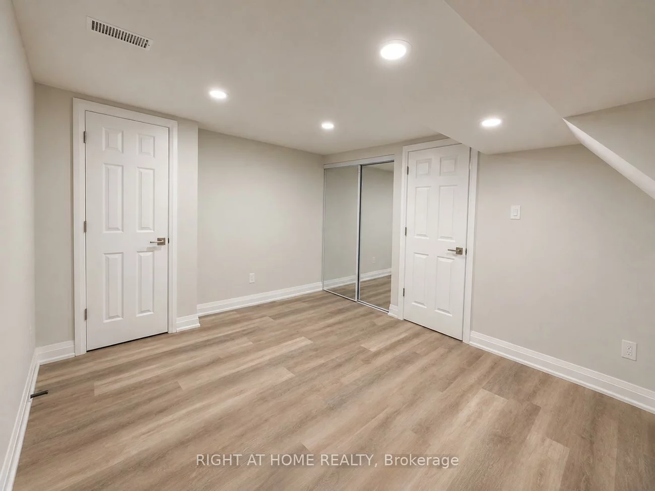 78, Julia, Thornhill, Markham
