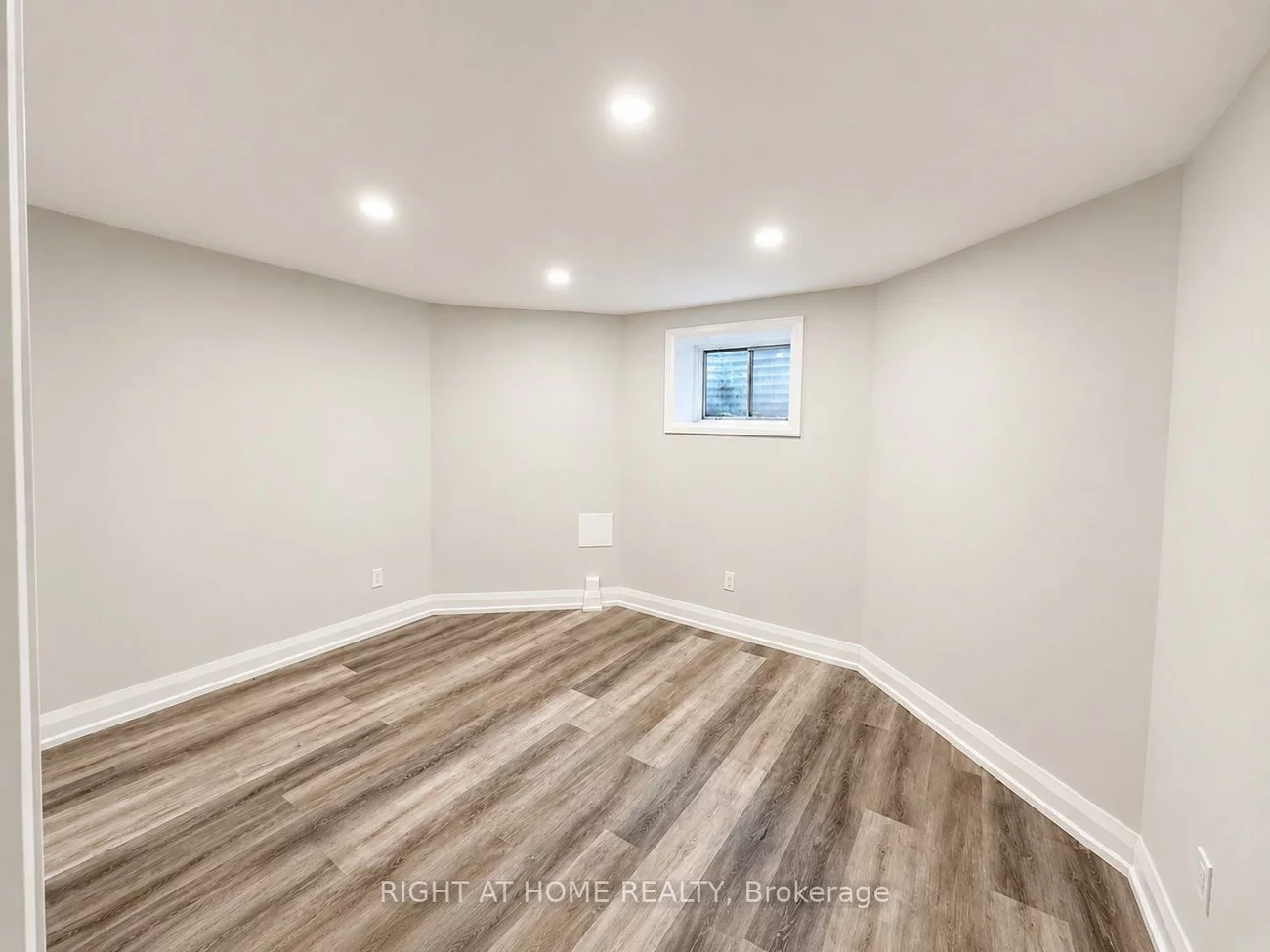 78, Julia, Thornhill, Markham