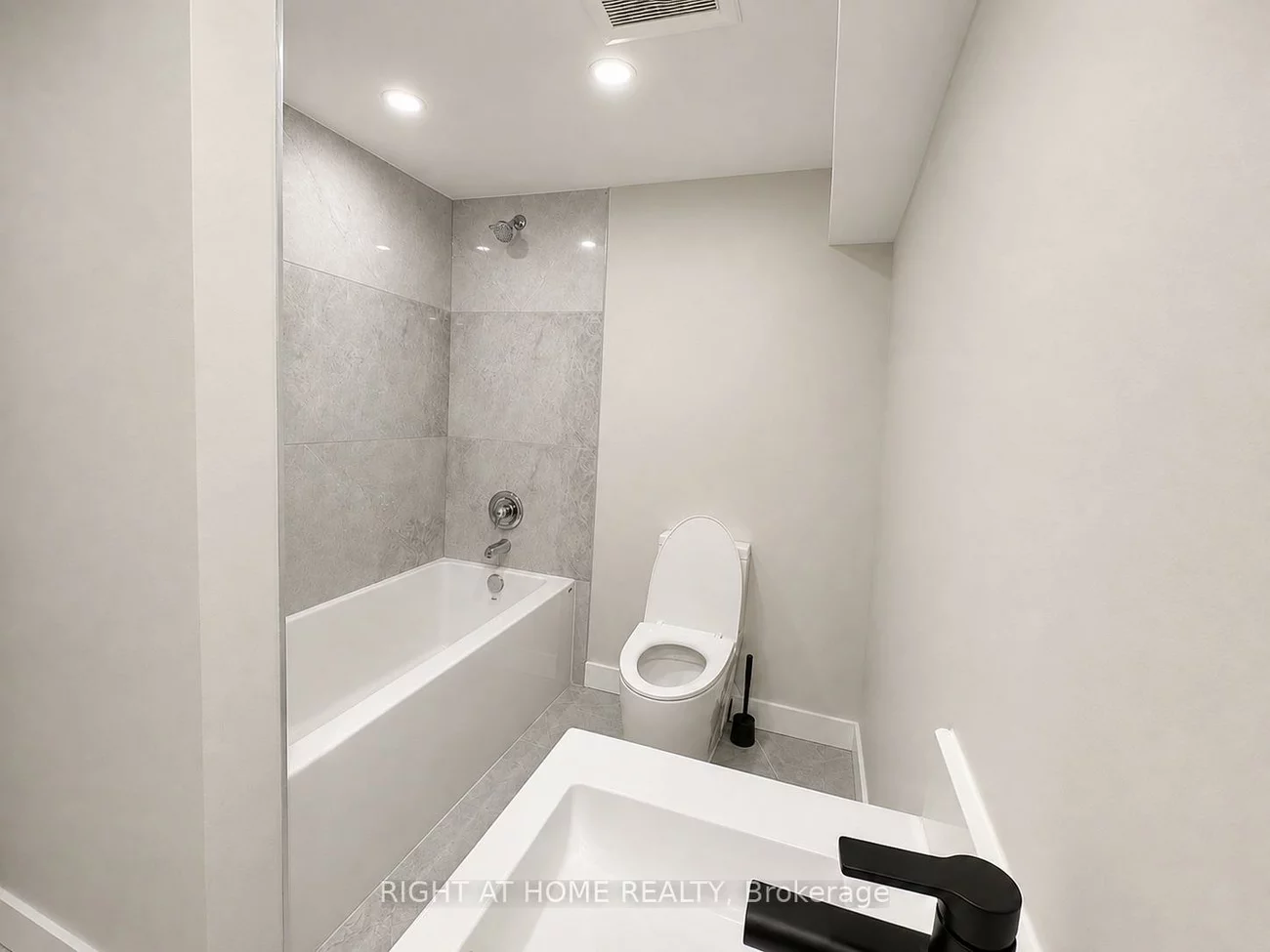 78, Julia, Thornhill, Markham