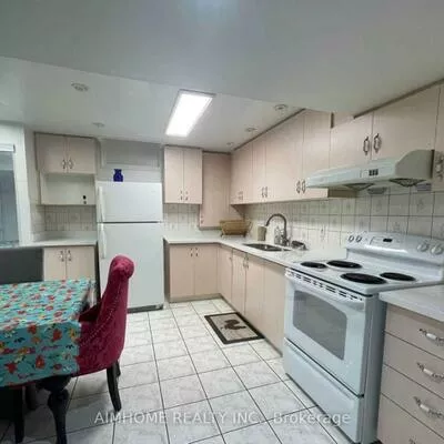 56, Quantum, Middlefield, Markham