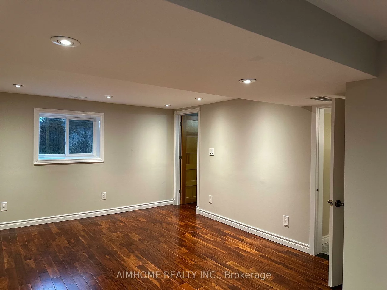 35, Royal Orchard BSMT Unit, Thornhill, Markham