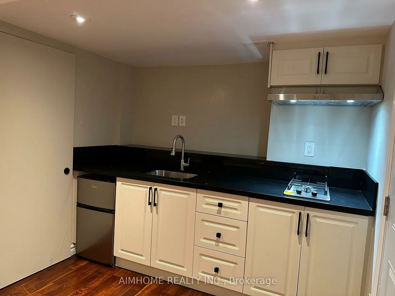 35, Royal Orchard BSMT Unit, Thornhill, Markham