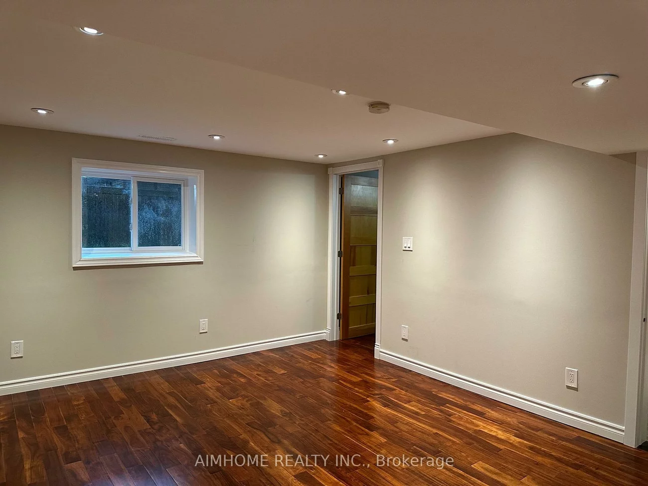 35, Royal Orchard BSMT Unit, Thornhill, Markham