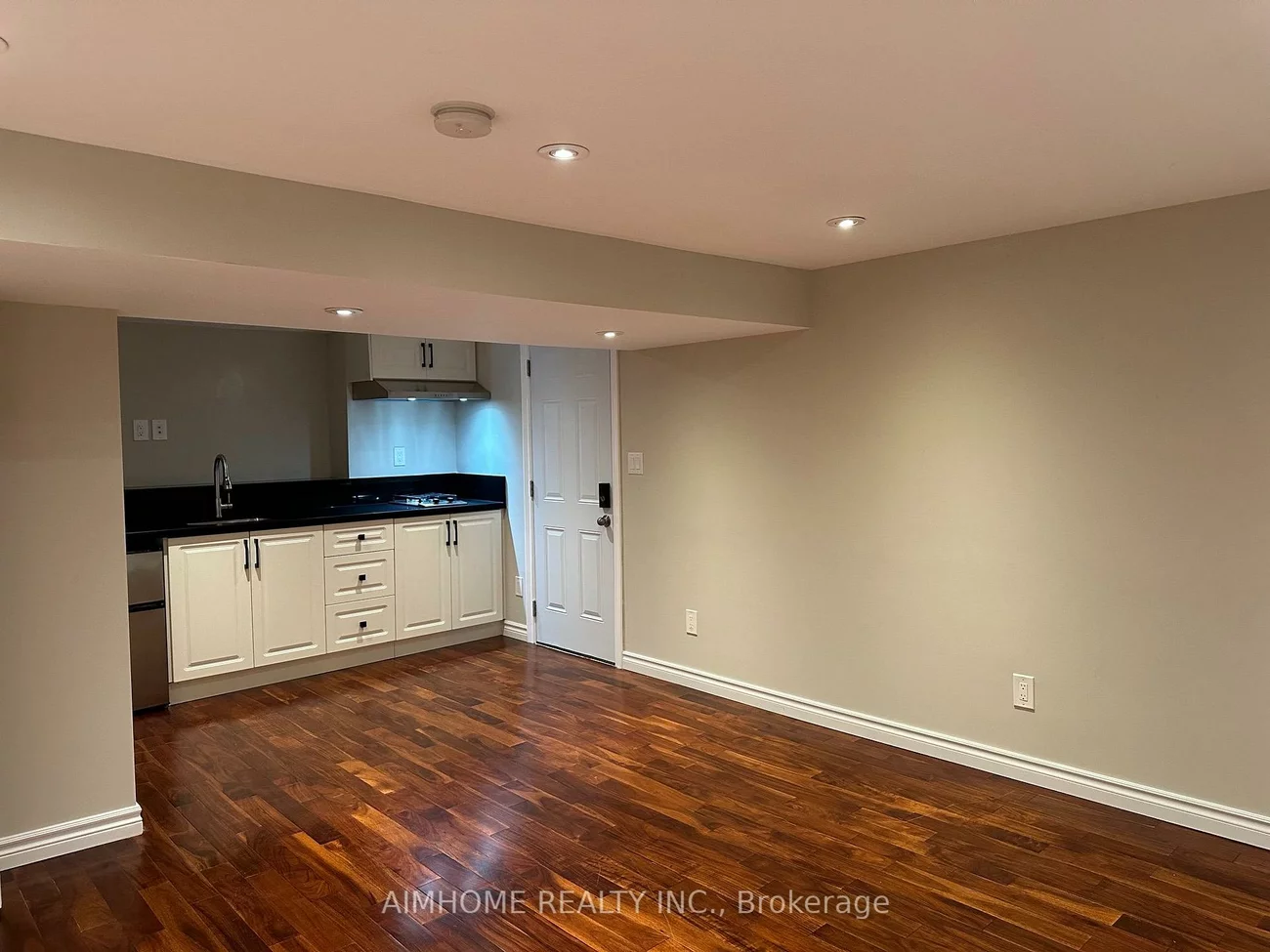 35, Royal Orchard BSMT Unit, Thornhill, Markham