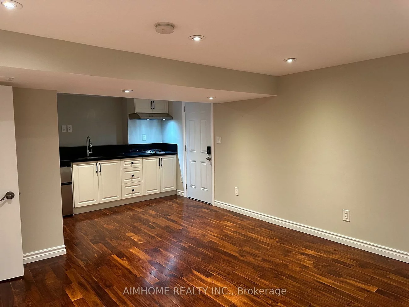 35, Royal Orchard BSMT Unit, Thornhill, Markham