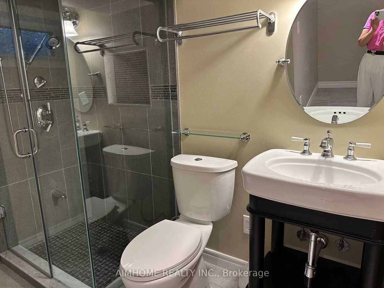 35, Royal Orchard BSMT Unit, Thornhill, Markham