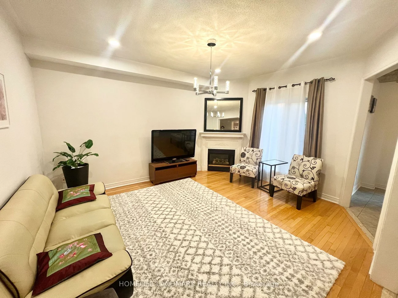 55, Fonda, Middlefield, Markham