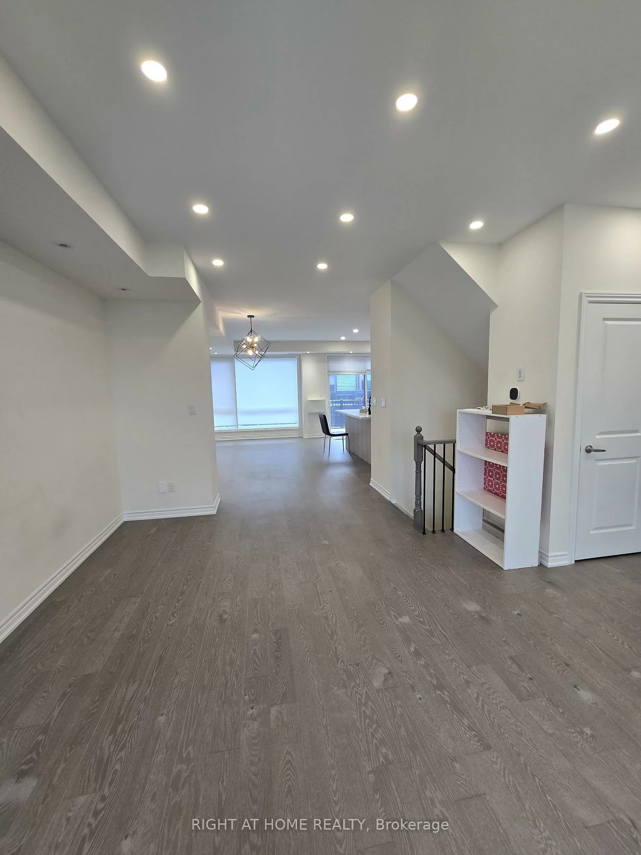 14, Concetta Conte, Victoria Square, Markham