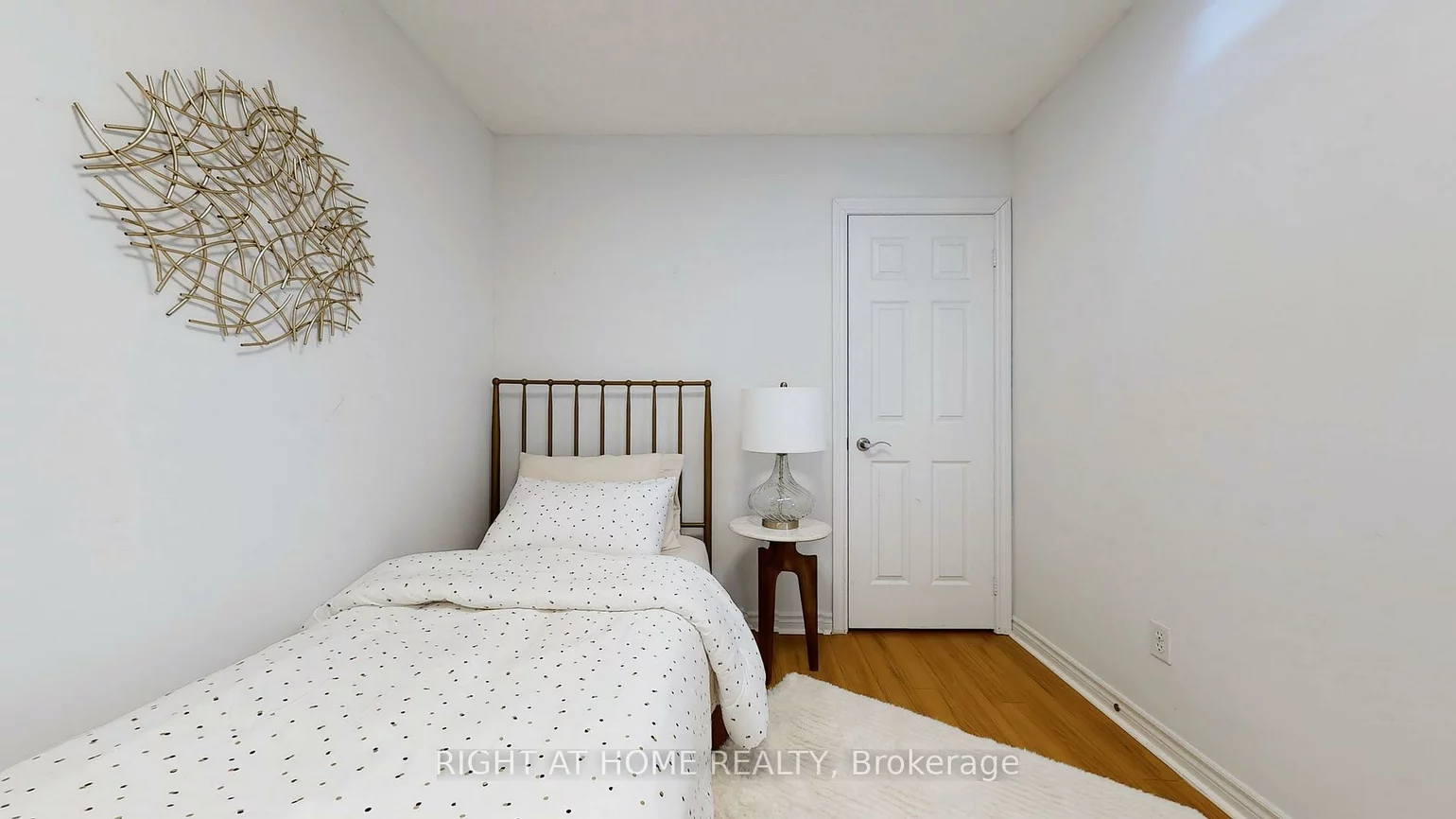 1, Ray, Village Green-South Unionville, Markham