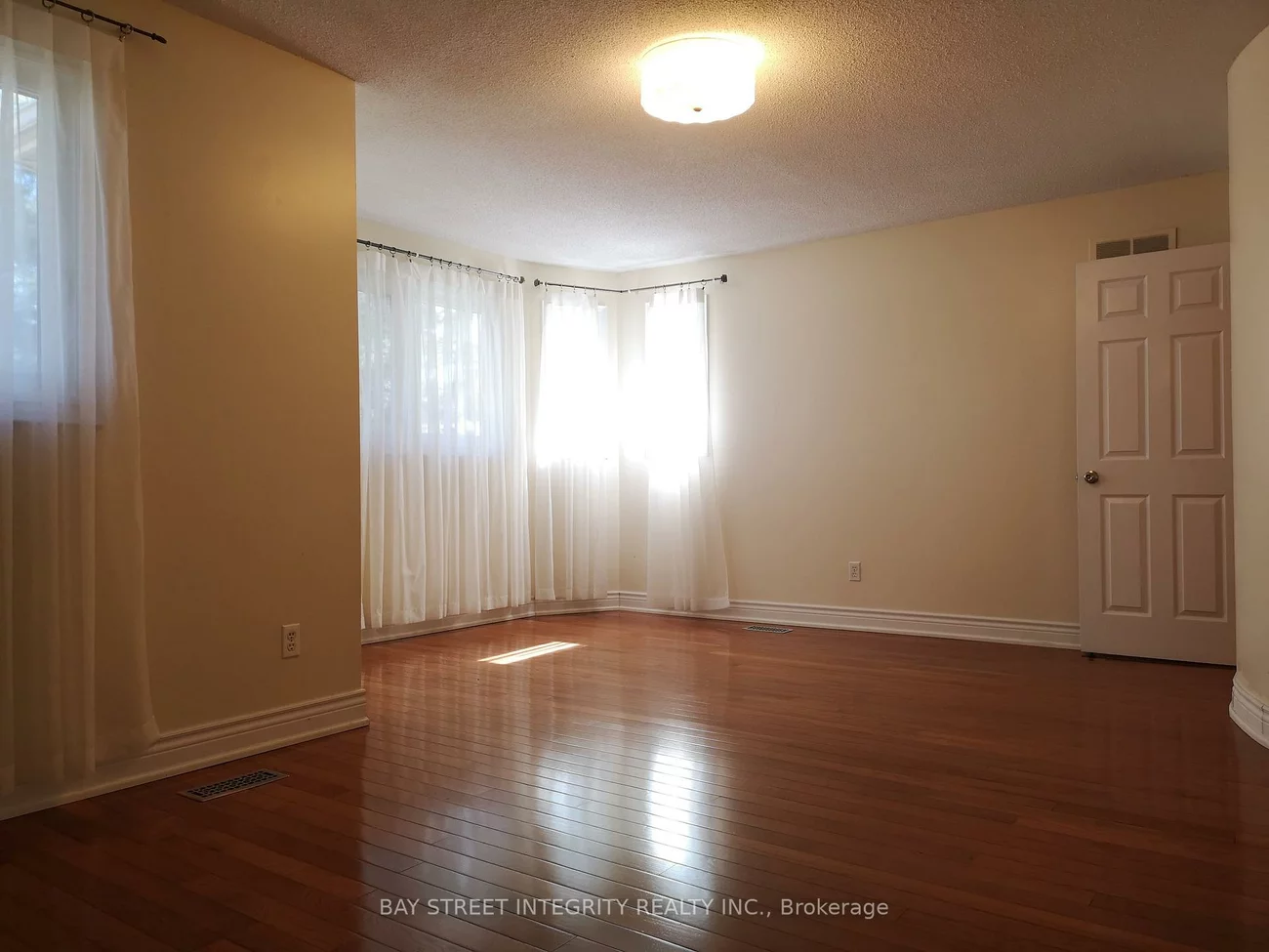 3, Feltham, Raymerville, Markham