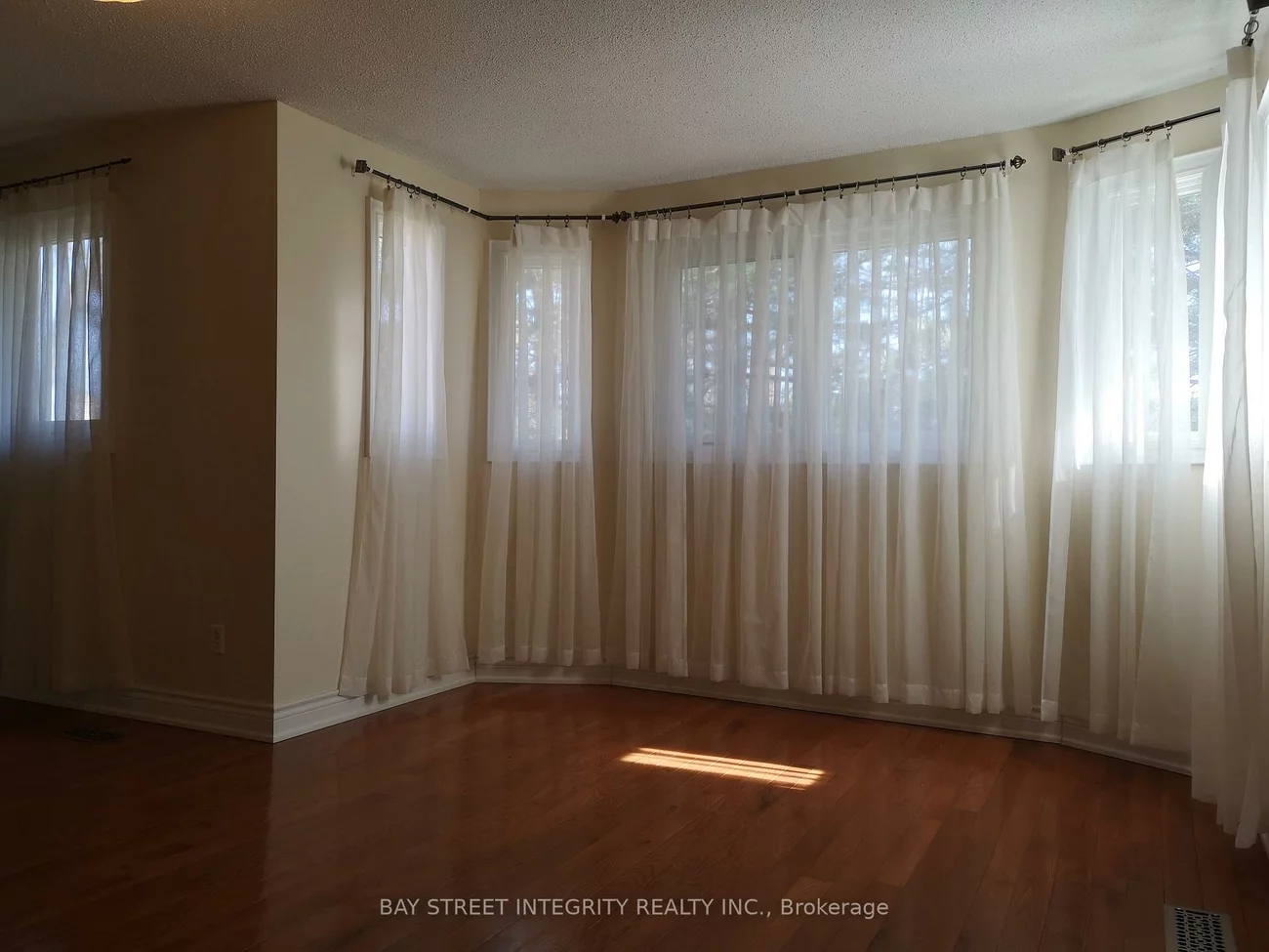 3, Feltham, Raymerville, Markham