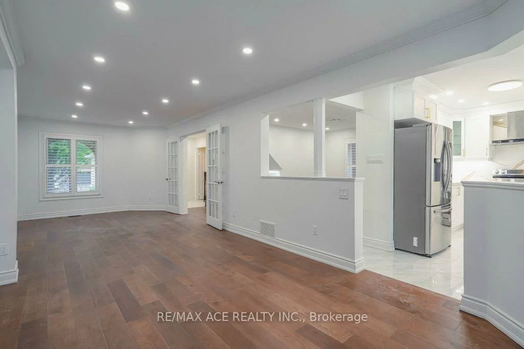 168, Roxbury, Rouge River Estates, Markham