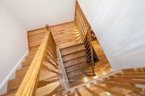 113, Upton, Milliken Mills West, Markham