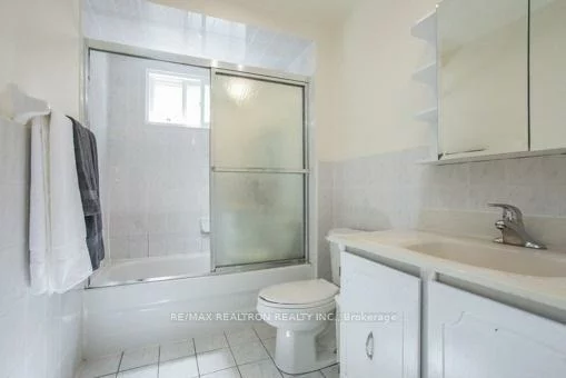 113, Upton, Milliken Mills West, Markham