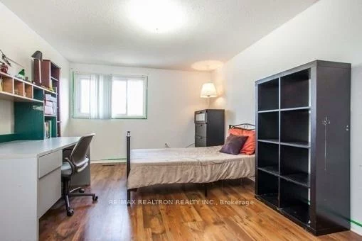 113, Upton, Milliken Mills West, Markham