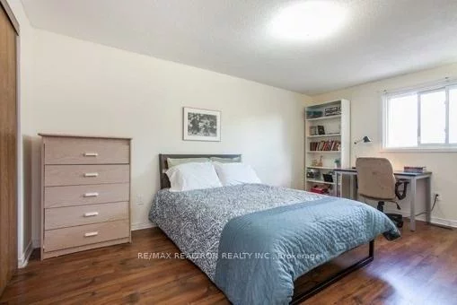 113, Upton, Milliken Mills West, Markham