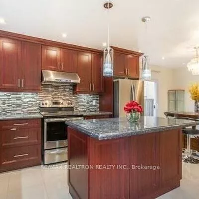 113, Upton, Milliken Mills West, Markham