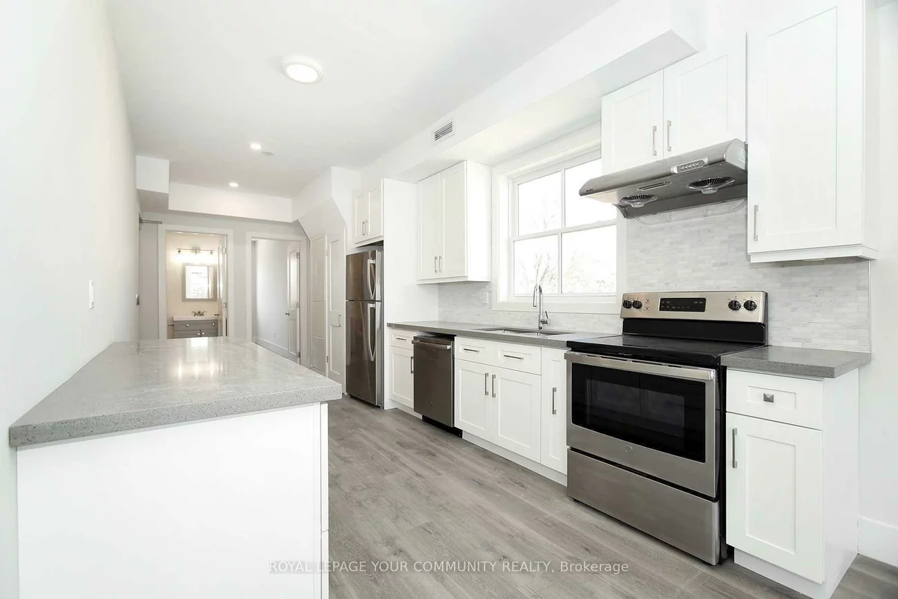 352, Main, Old Markham Village, Markham