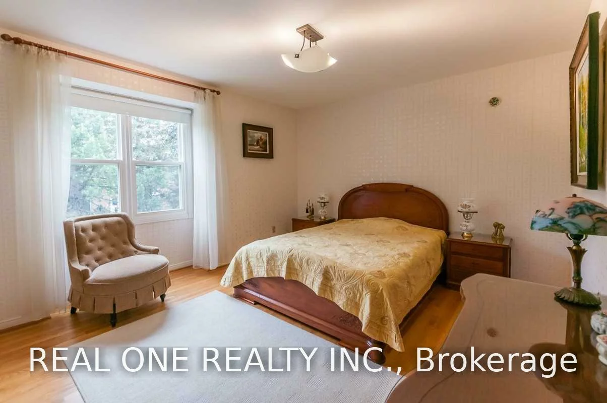 125, Briarwood, Unionville, Markham