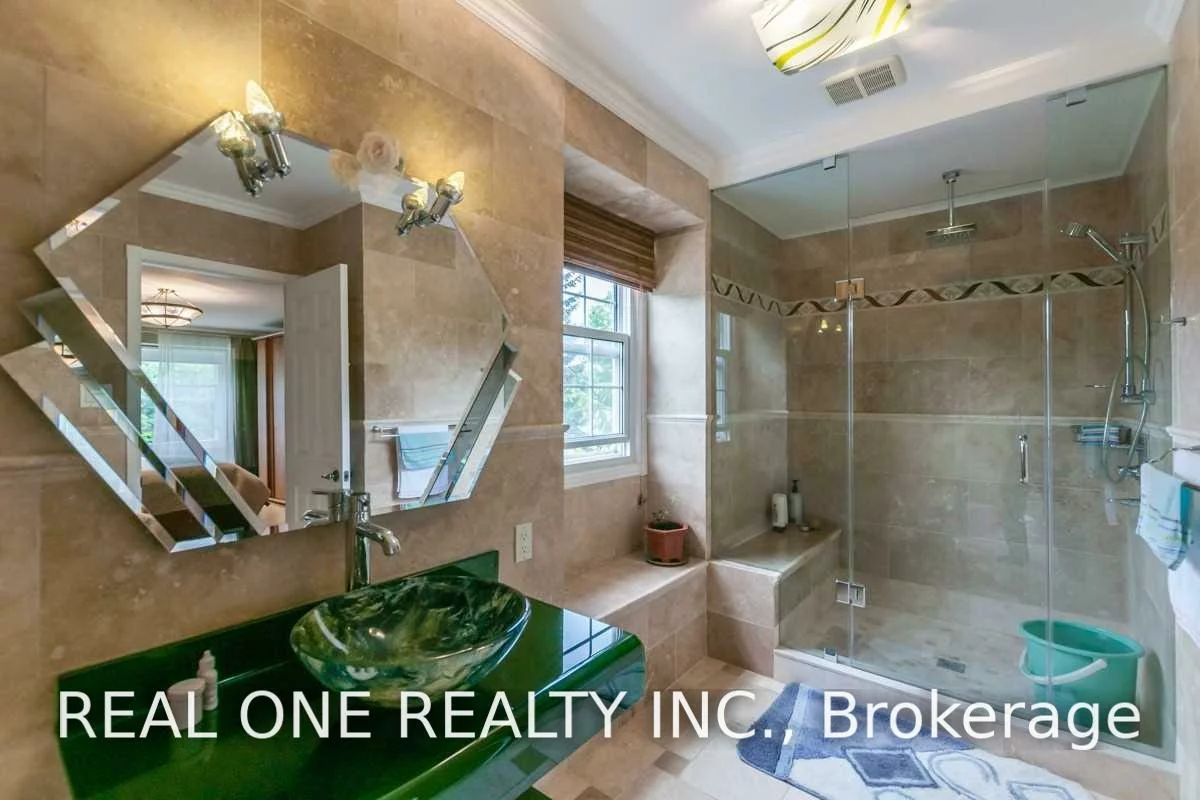 125, Briarwood, Unionville, Markham