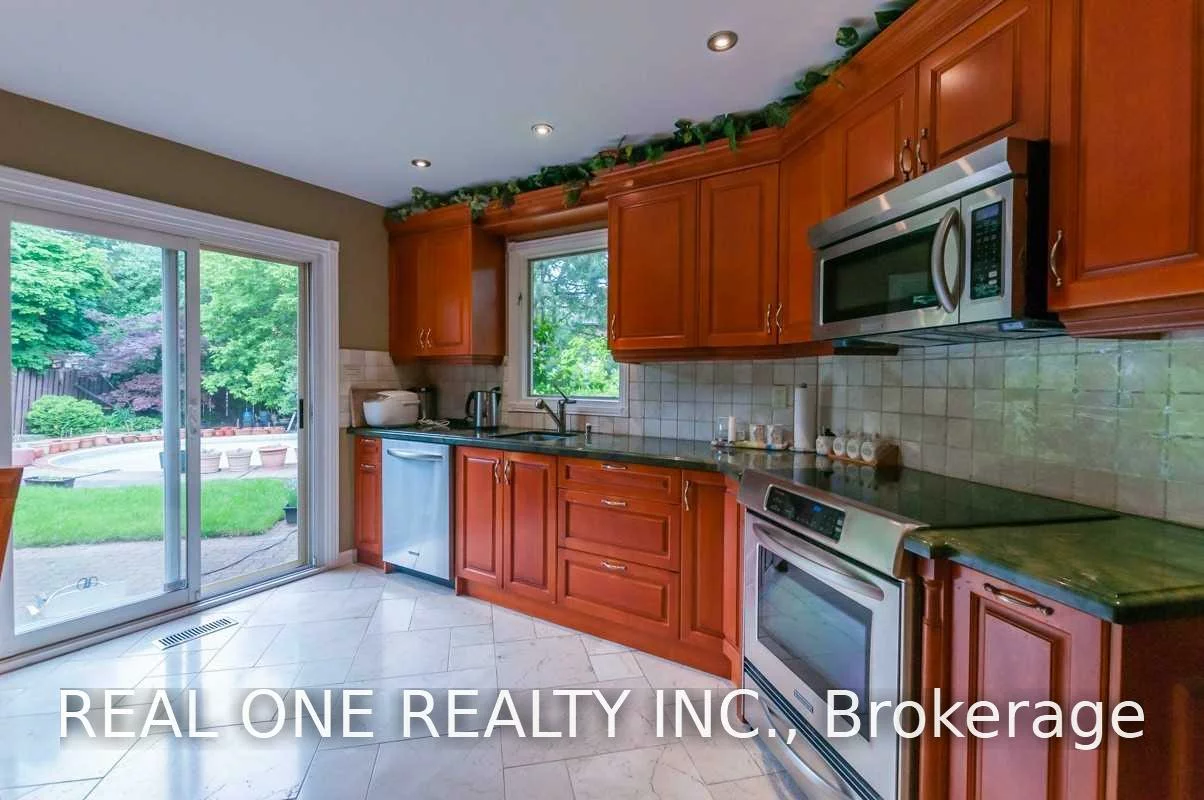 125, Briarwood, Unionville, Markham