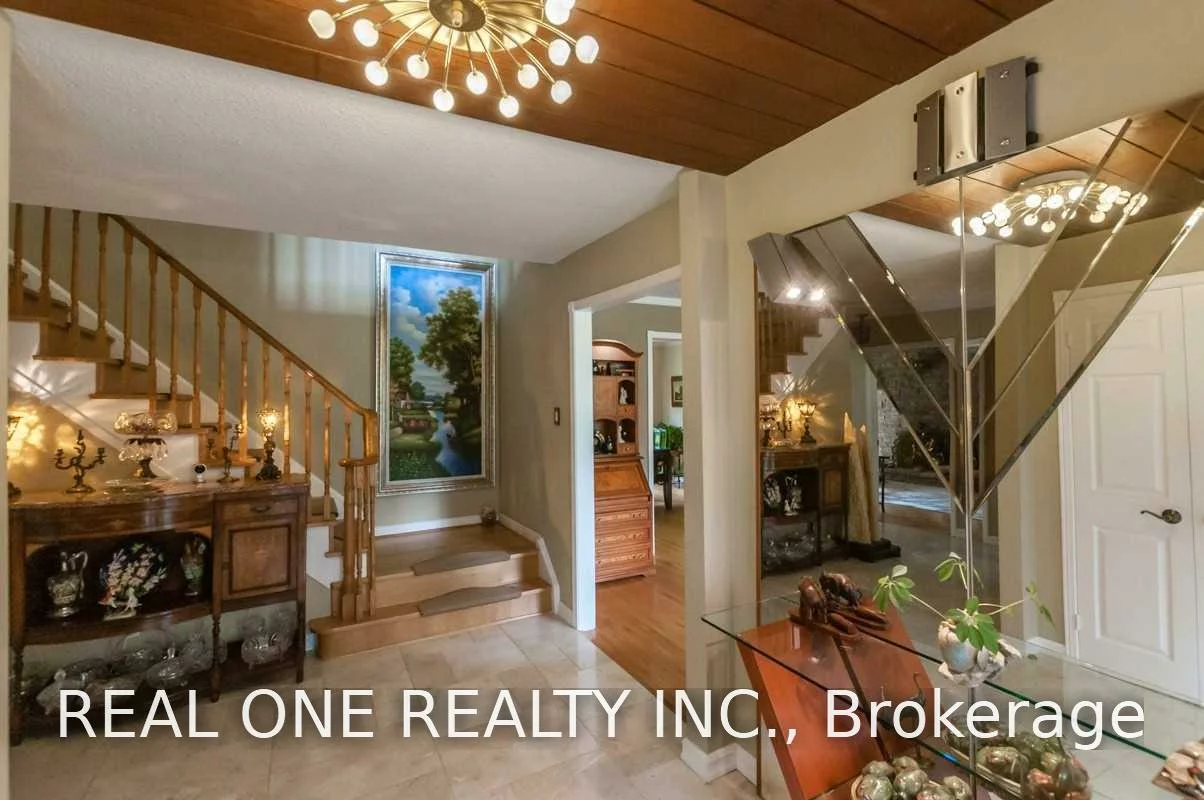 125, Briarwood, Unionville, Markham