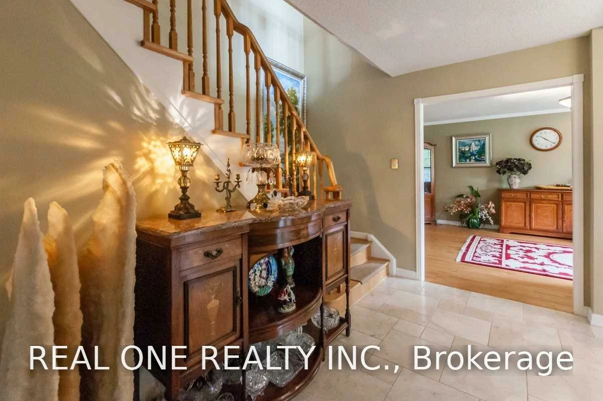 125, Briarwood, Unionville, Markham