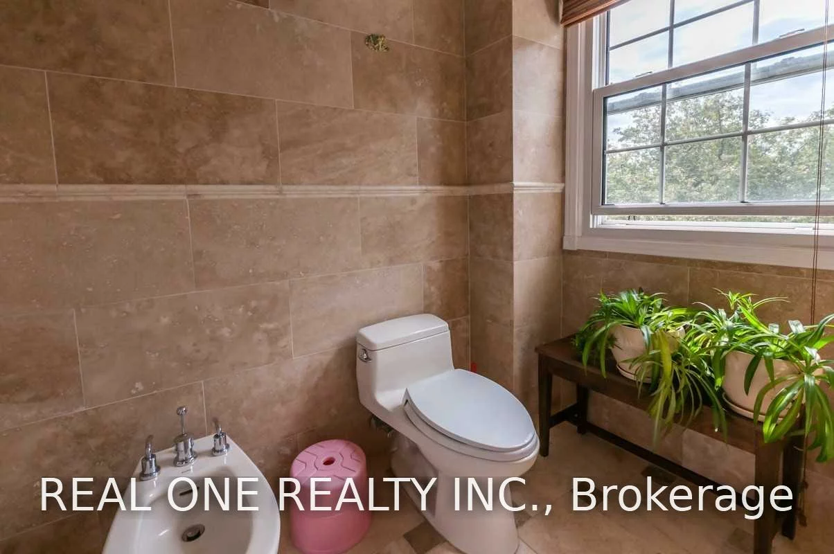 125, Briarwood, Unionville, Markham