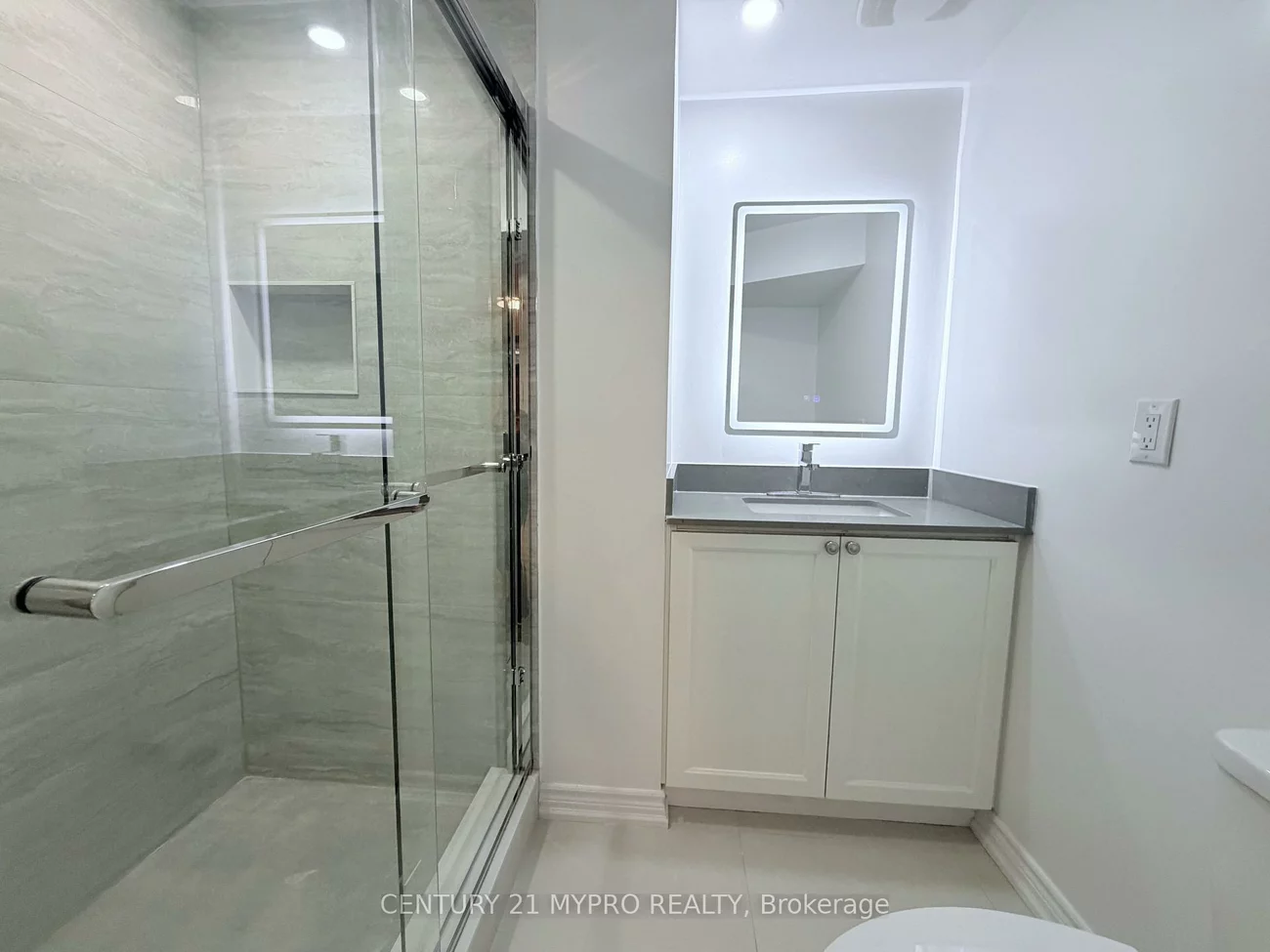 35, Forest Park, Royal Orchard, Markham