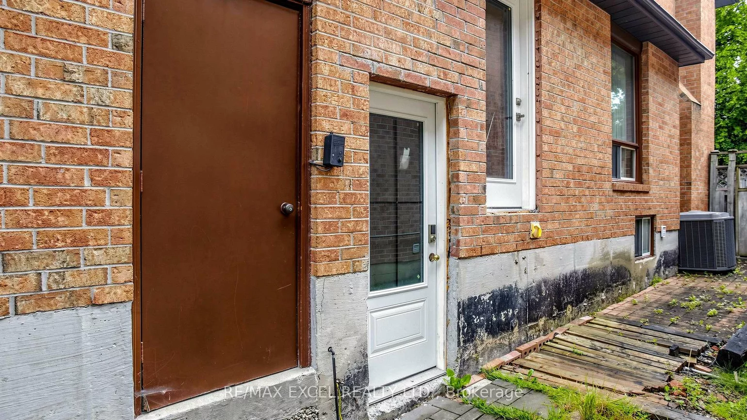 30, Lambert, Thornlea, Markham