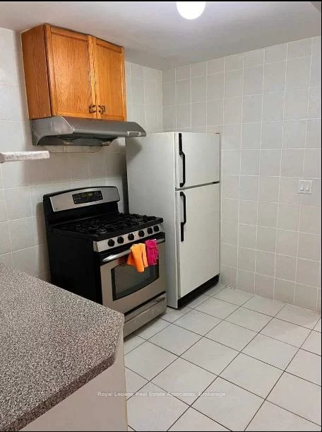 11, Zeng Cheng, Victoria Square, Markham