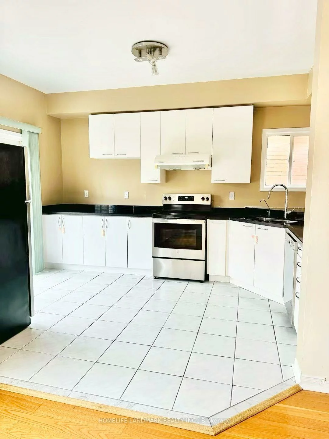 19, Fairlawn, Berczy, Markham