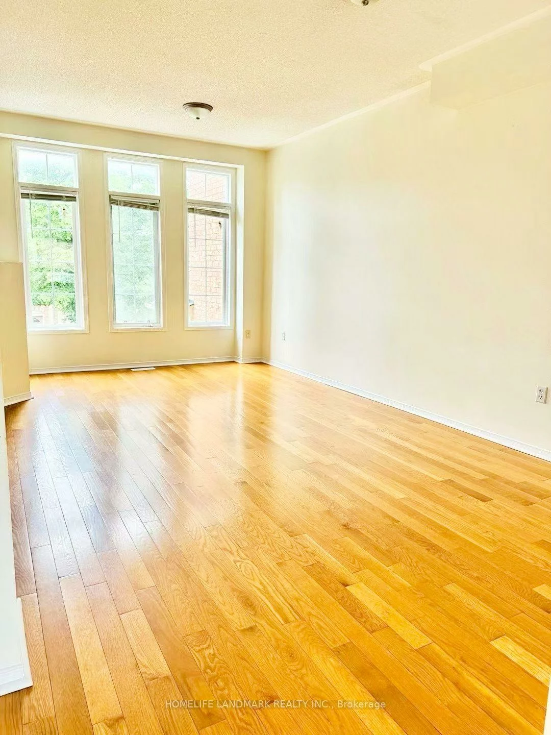19, Fairlawn, Berczy, Markham