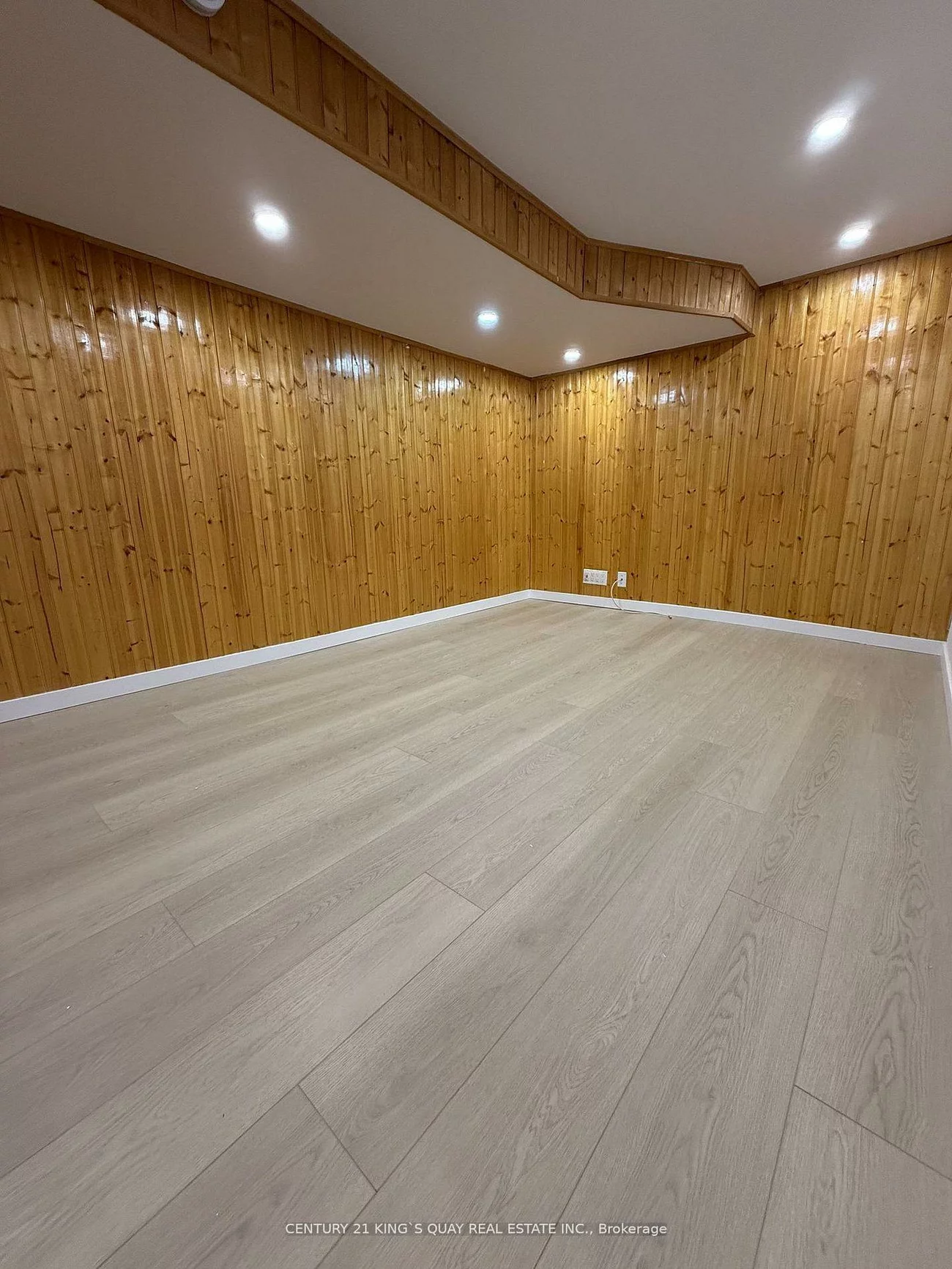 305, Castan, Village Green-South Unionville, Markham